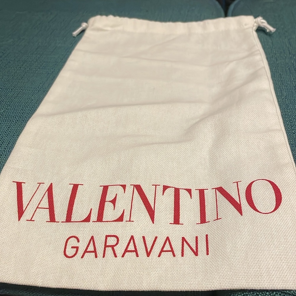 Valentino Heels Pumps Size 8 Runs Small - Picture 9 of 11